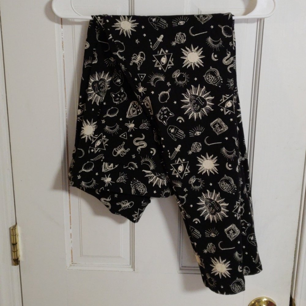 Torrid leggings sz 2